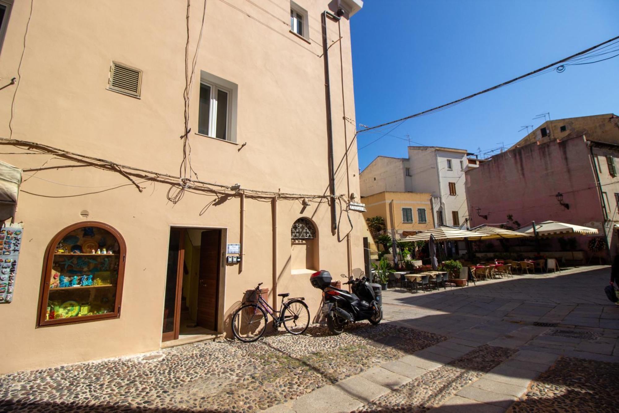 Alghero Appartamento In Centro Casa Ferret Екстериор снимка