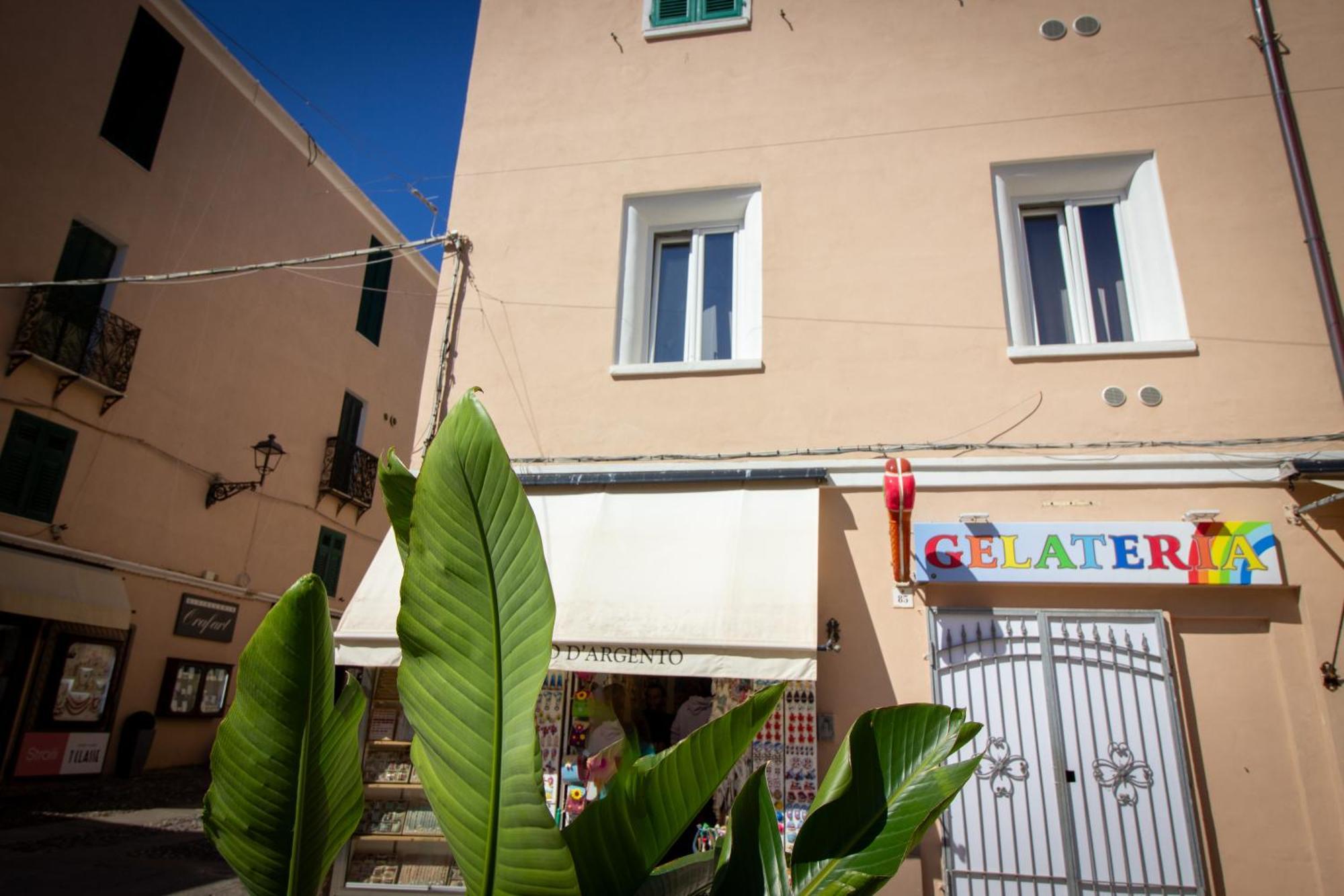 Alghero Appartamento In Centro Casa Ferret Екстериор снимка